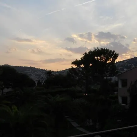 La Petite Cachette - Pool And 150m To The Beach Apartment *