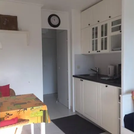 Apartment La Petite Cachette - Pool And 150m To The Beach